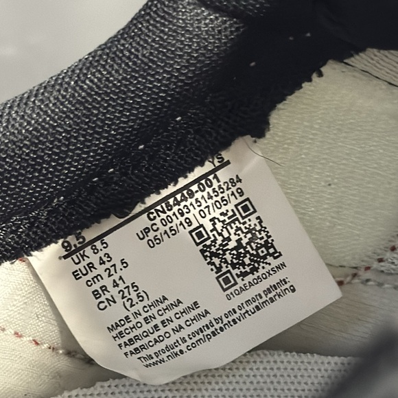 Nike Waffle Racer Gray and Red - Picture 9 of 9